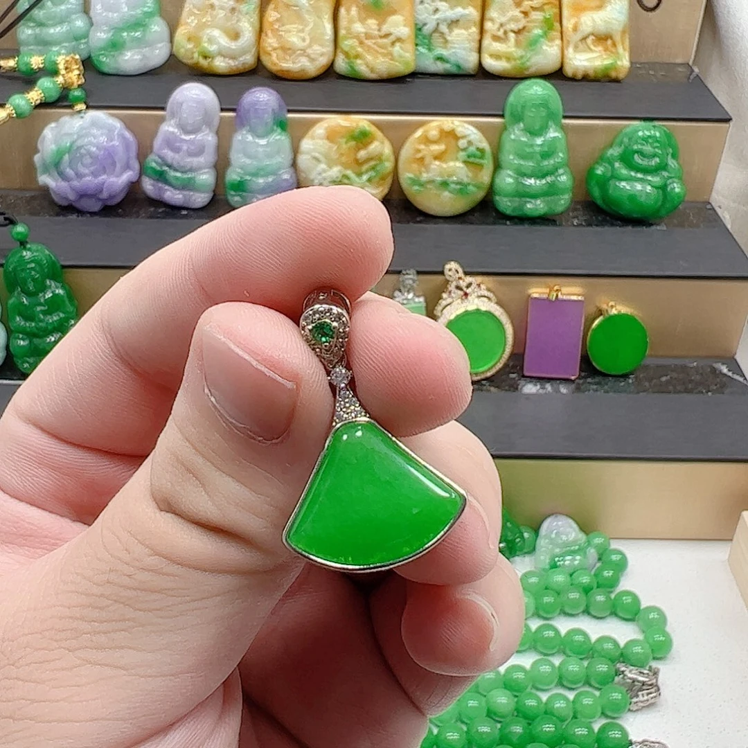 翡翠银S925镶嵌吊坠(赠链)