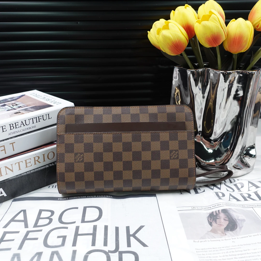 95新 LouisVuitton/路易威登 手拿包/T10338967