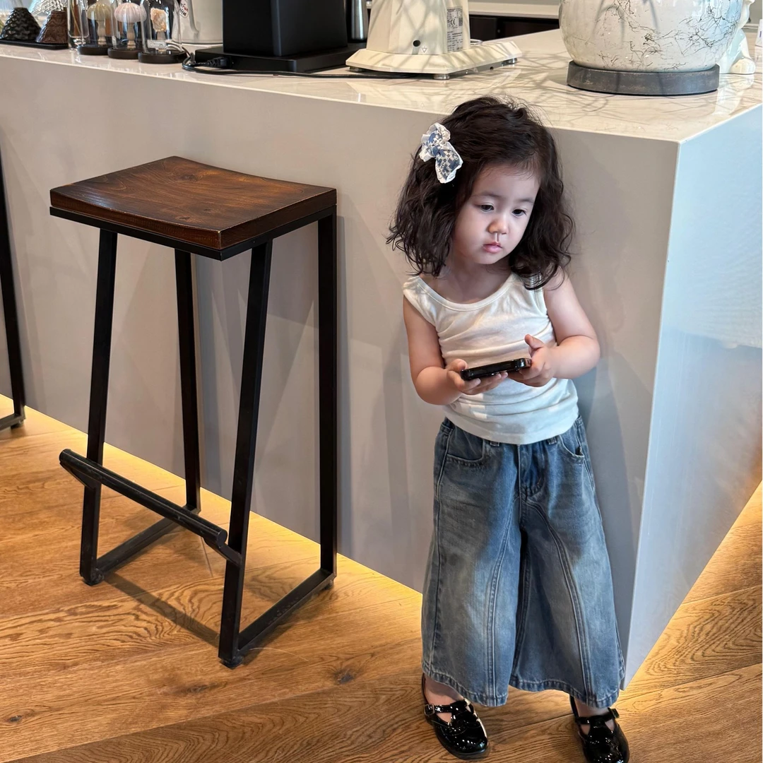 小思家2025夏季新款女童韩版休闲百搭纯色纯白背心宽松牛仔裤套装