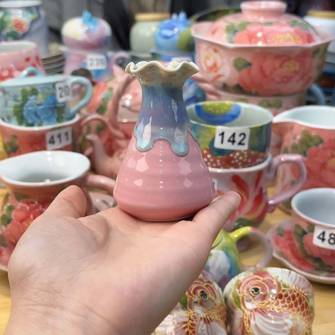 瓷片兔兔盖茨。兔兔好