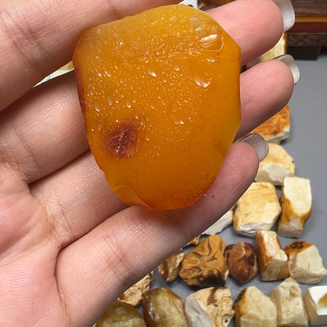 定制琥珀未镶嵌蜜蜡