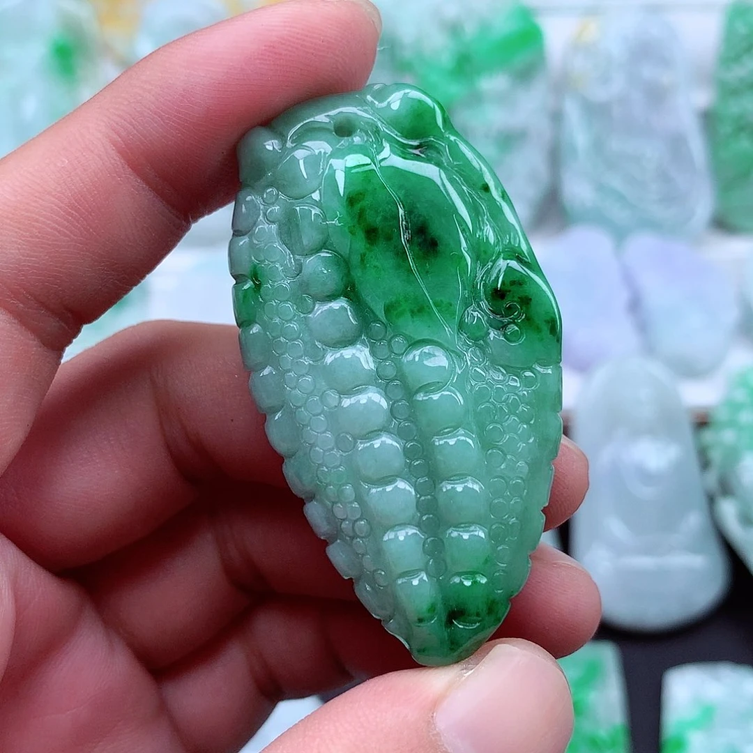 翡翠未镶嵌颈饰翡翠吊坠