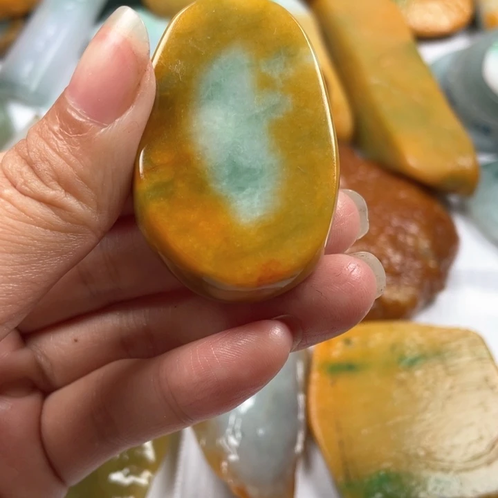 【闪购商品】翡翠颈饰未镶嵌翡翠