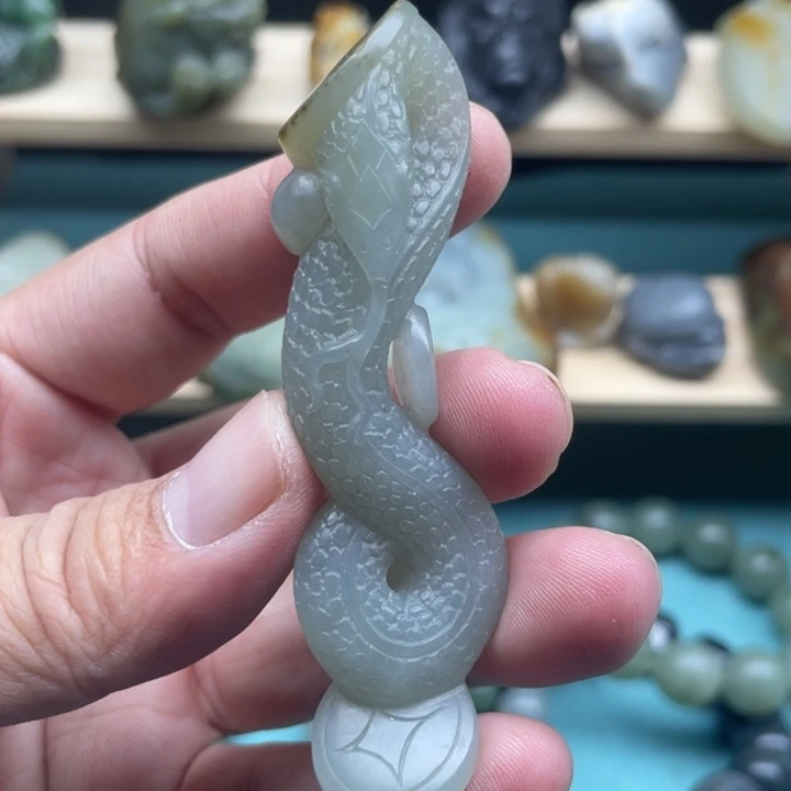 和田玉（糖玉）未镶嵌颈饰