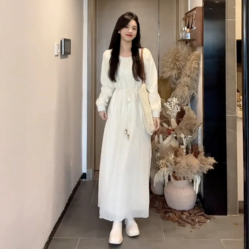 KQ9553法式温柔风白色长袖连衣裙子春秋季新款高级感收腰显瘦长裙