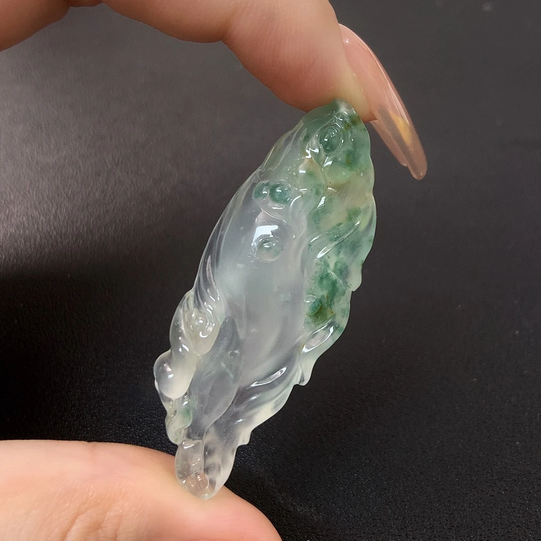 颈饰未镶嵌翡翠逍遥游
