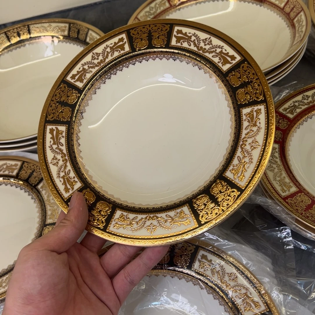 瓷片8.5寸草帽盘两个一单尾单