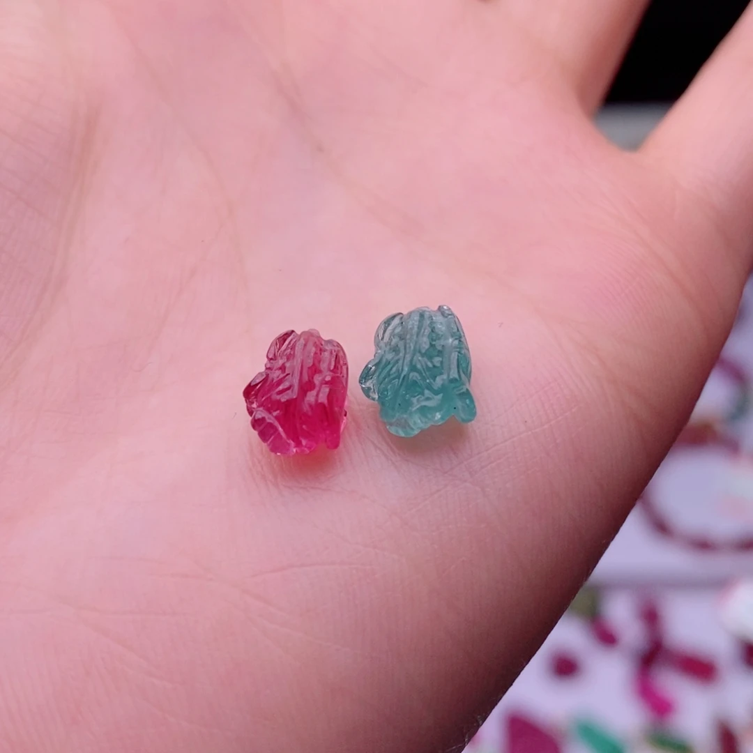 颈饰未镶嵌碧玺白菜一对yy