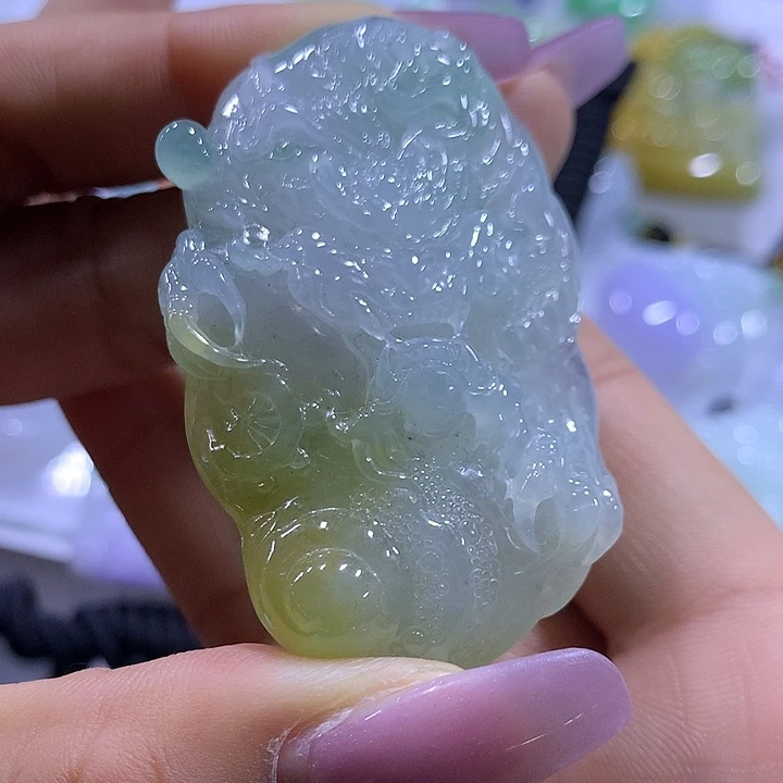 翡翠未镶嵌颈饰天然翡翠A货吊坠