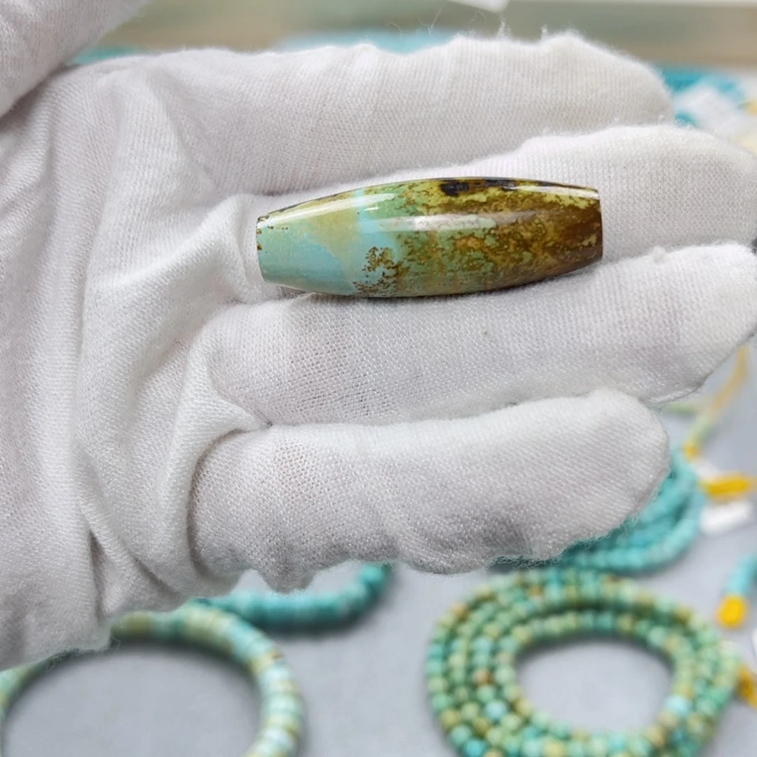 绿松石绿松石未镶嵌