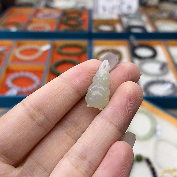 和田玉未镶嵌手链w18晴水小兔子