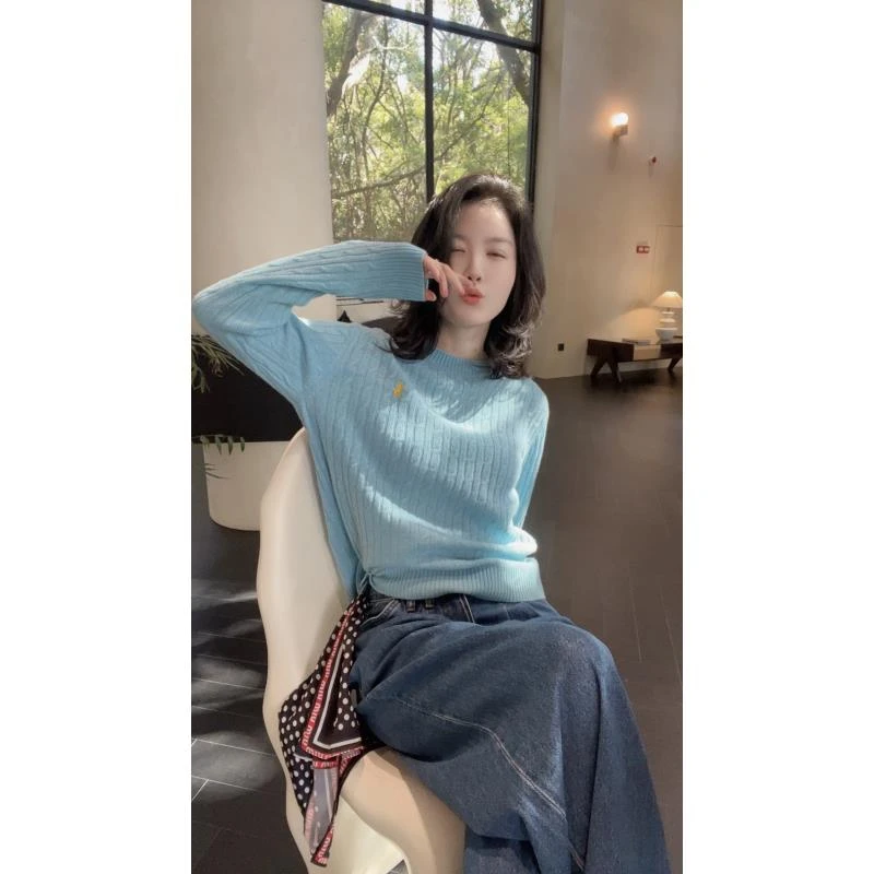 【悦悦专属】小马刺绣麻花辫长袖套头针织衫S334