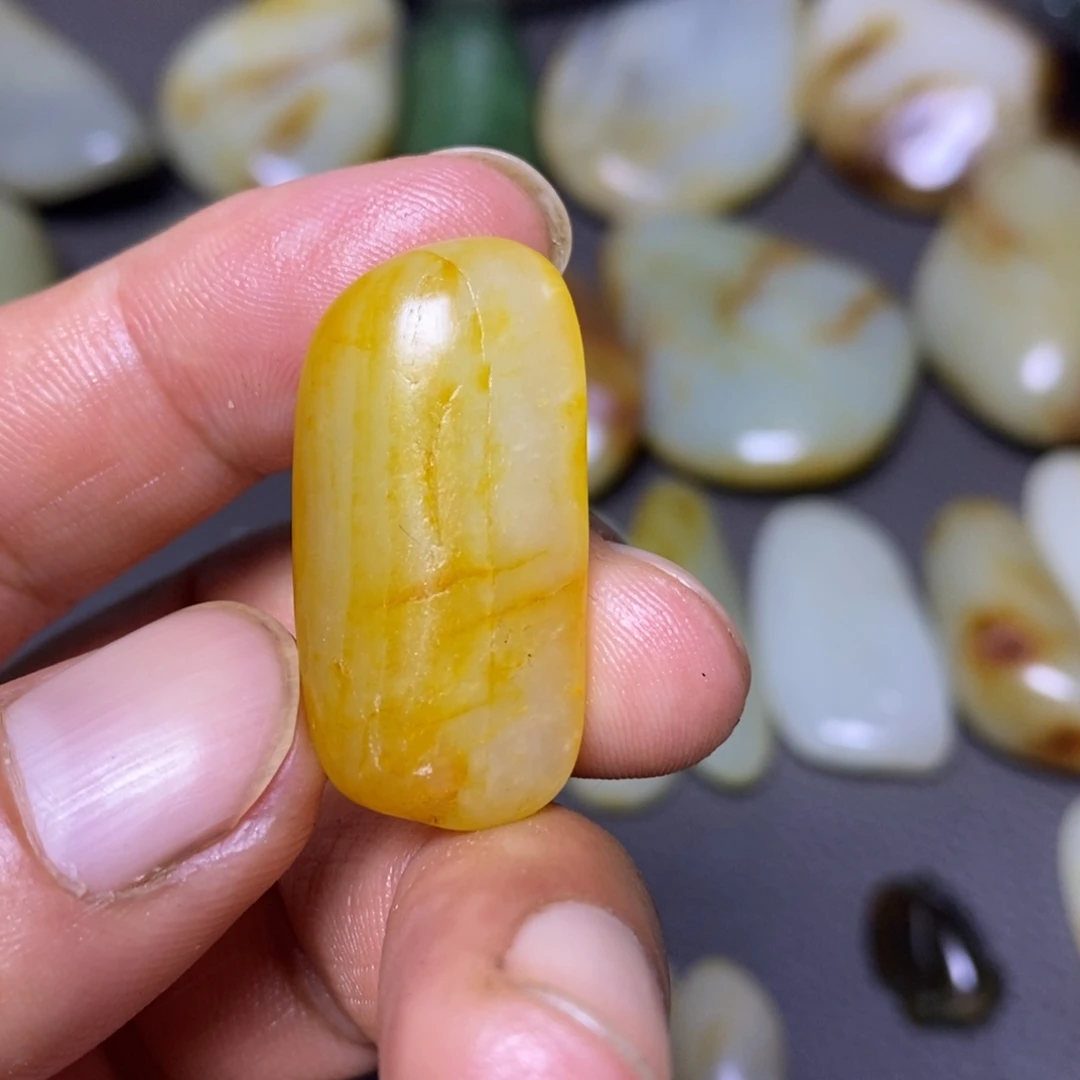 和田玉（糖玉）未镶嵌挂件