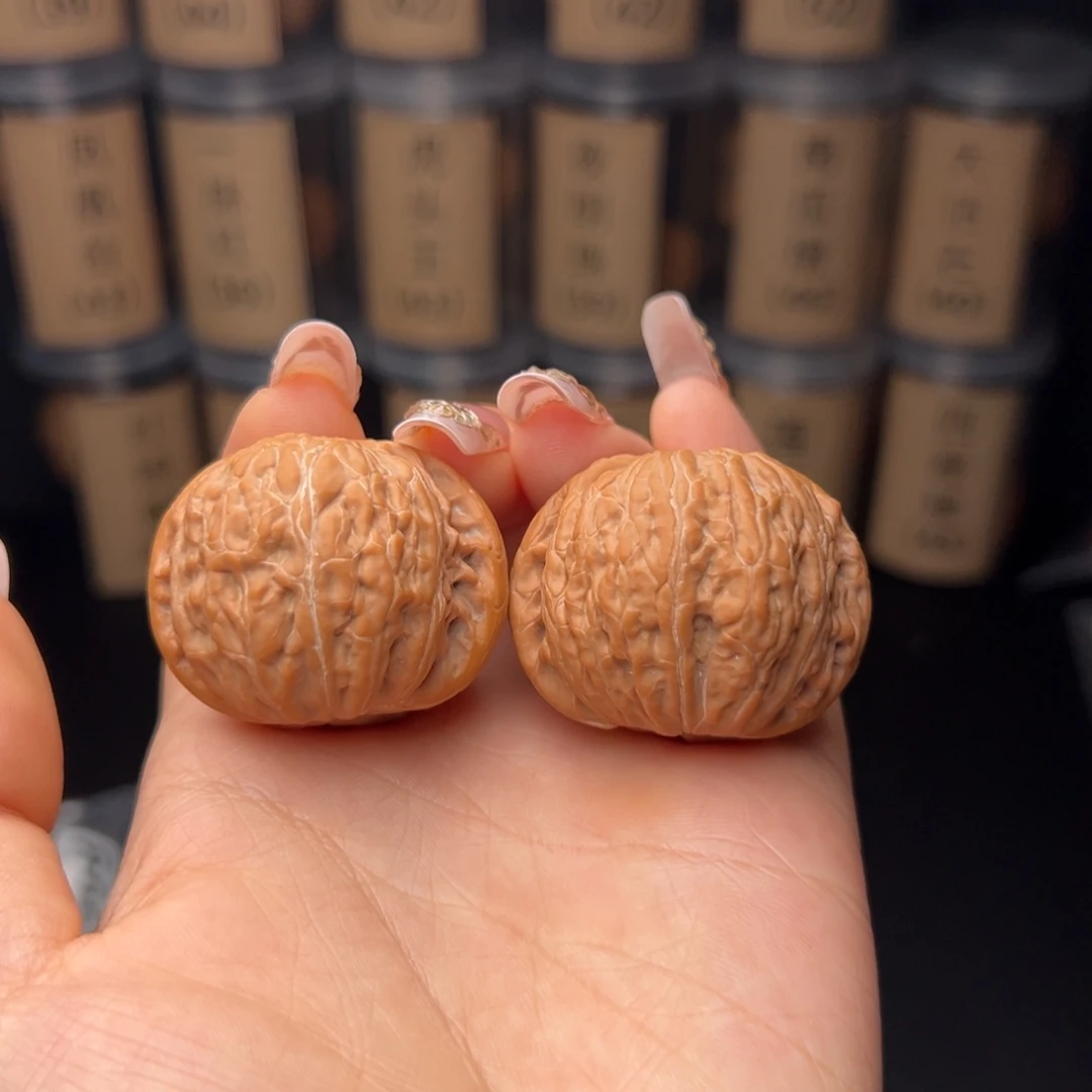 S***.文玩核桃吊坠铁锤