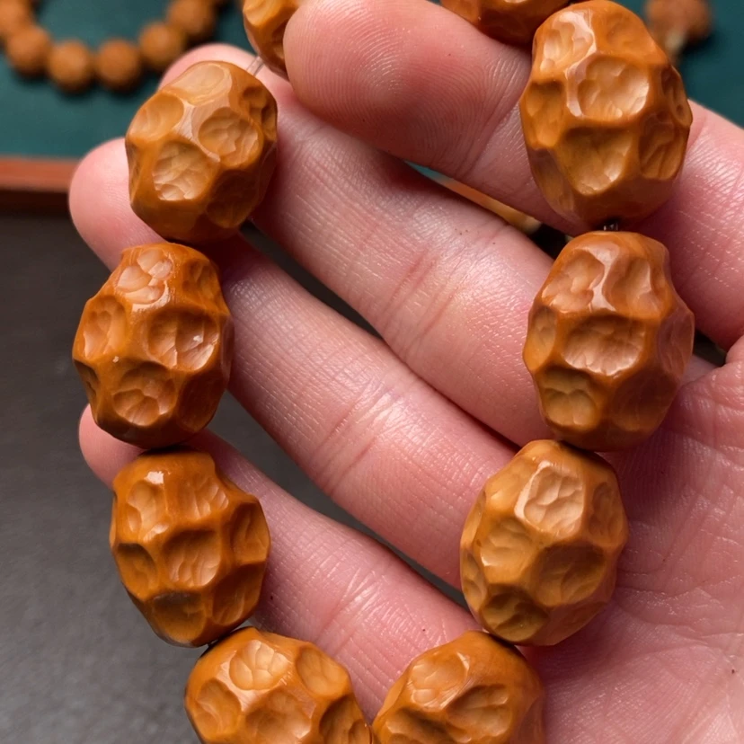 【闪购商品】橄榄核吊坠恍**世橄榄核