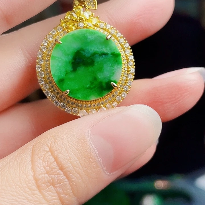 翡翠银S925镶嵌颈饰多样性