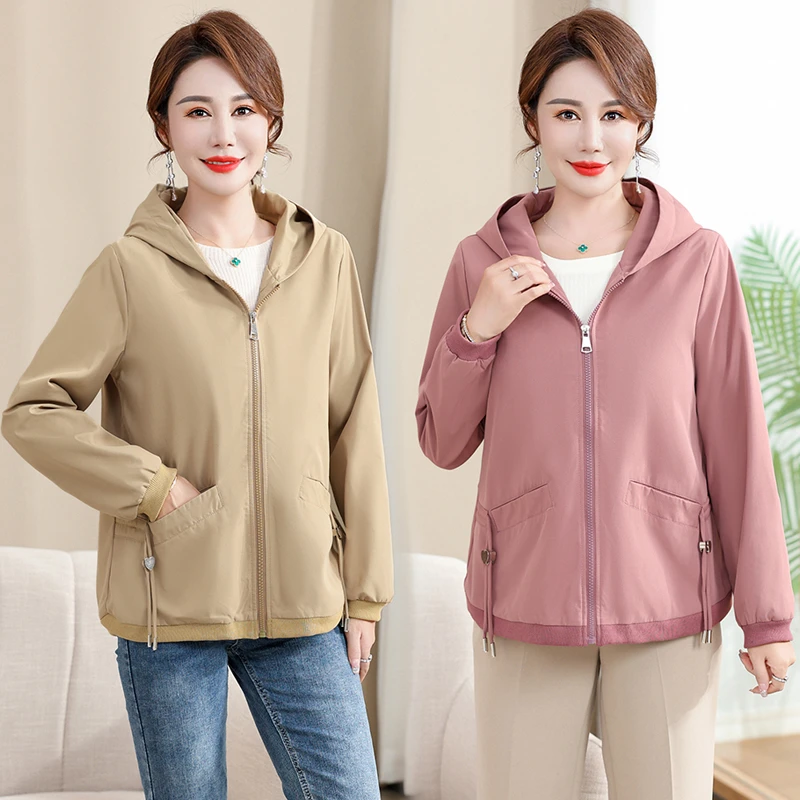 春秋妈妈装洋气短款风衣外套女薄款2025年新款大码中老年女装上衣