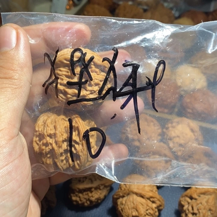 狴***犴吊坠猴头核桃9192736636373