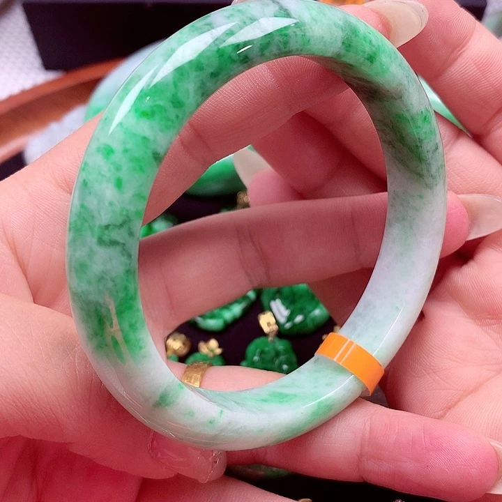 翡翠未镶嵌手镯翡翠翡翠