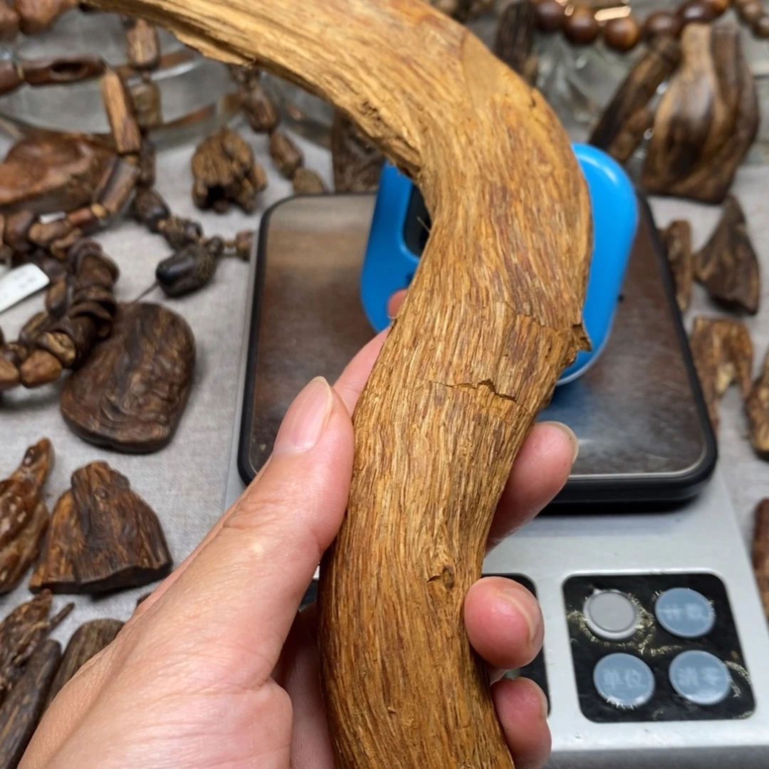鹤***烟沉香沉香碎屑达拉干