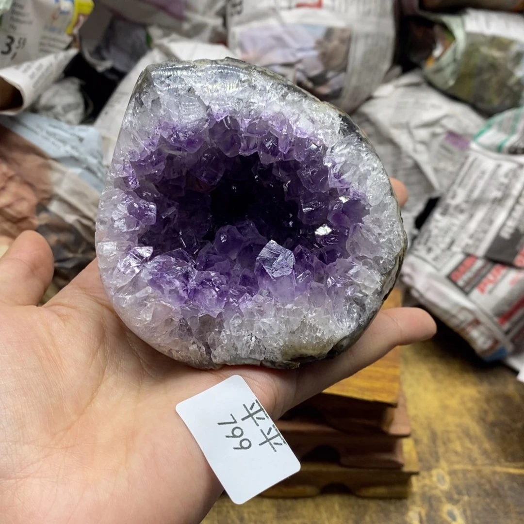 紫晶乌拉圭未镶嵌