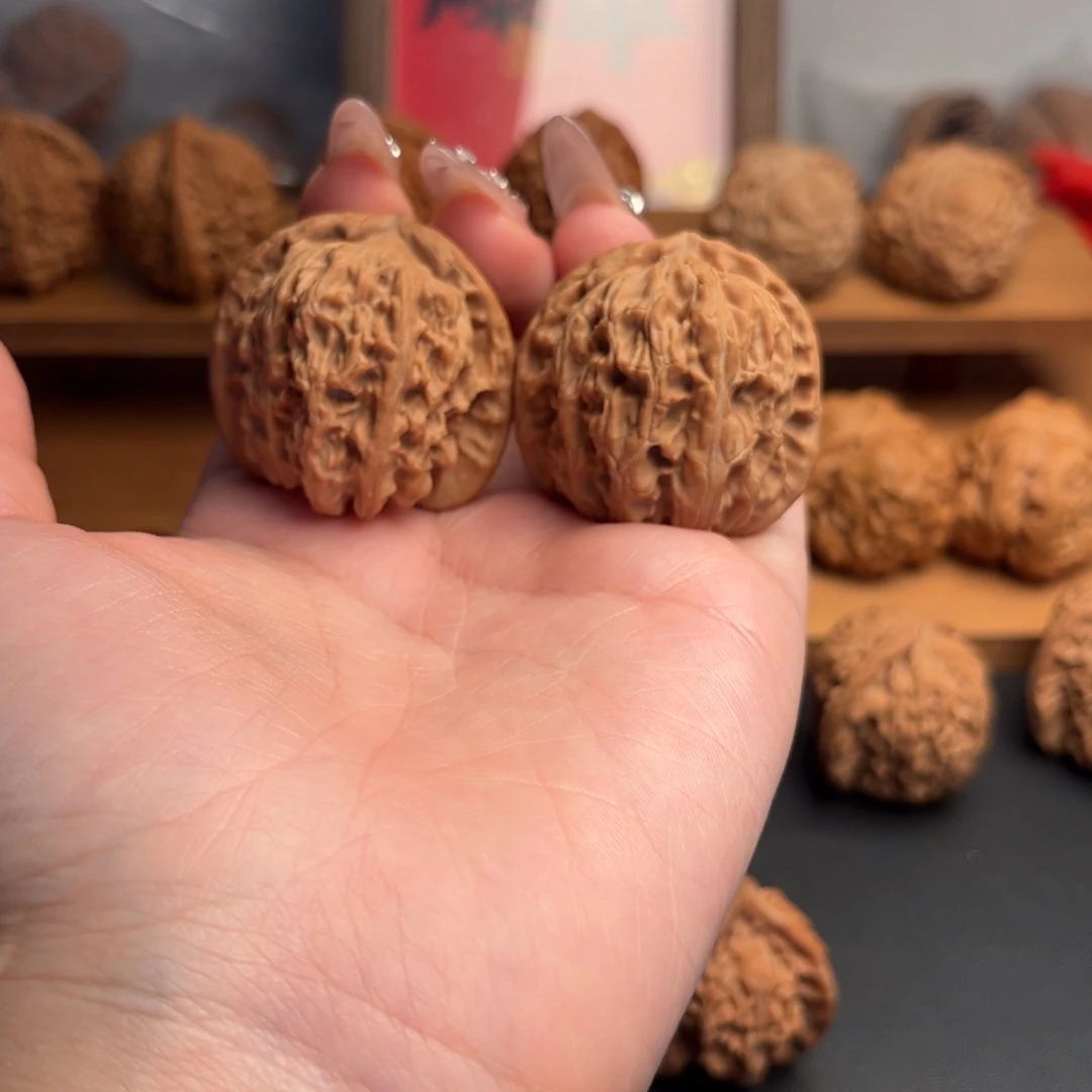 文玩核桃把件白狮子38全