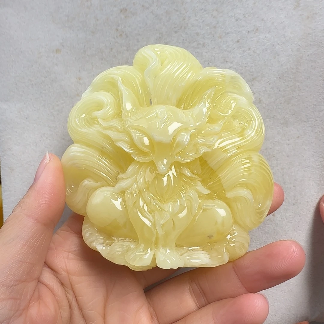 蜜蜡未镶嵌珠宝奇石