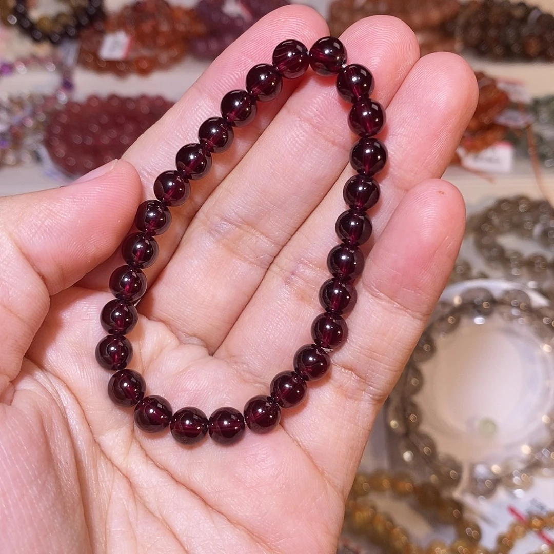 星***ν水晶手串未镶嵌巴西石榴石6.5mm