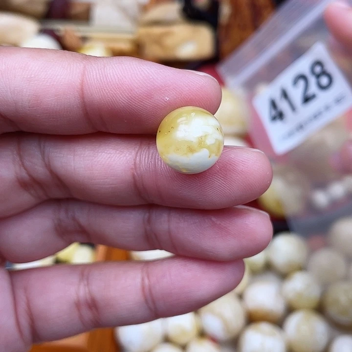 蜜蜡未镶嵌珠宝奇石粉12.8