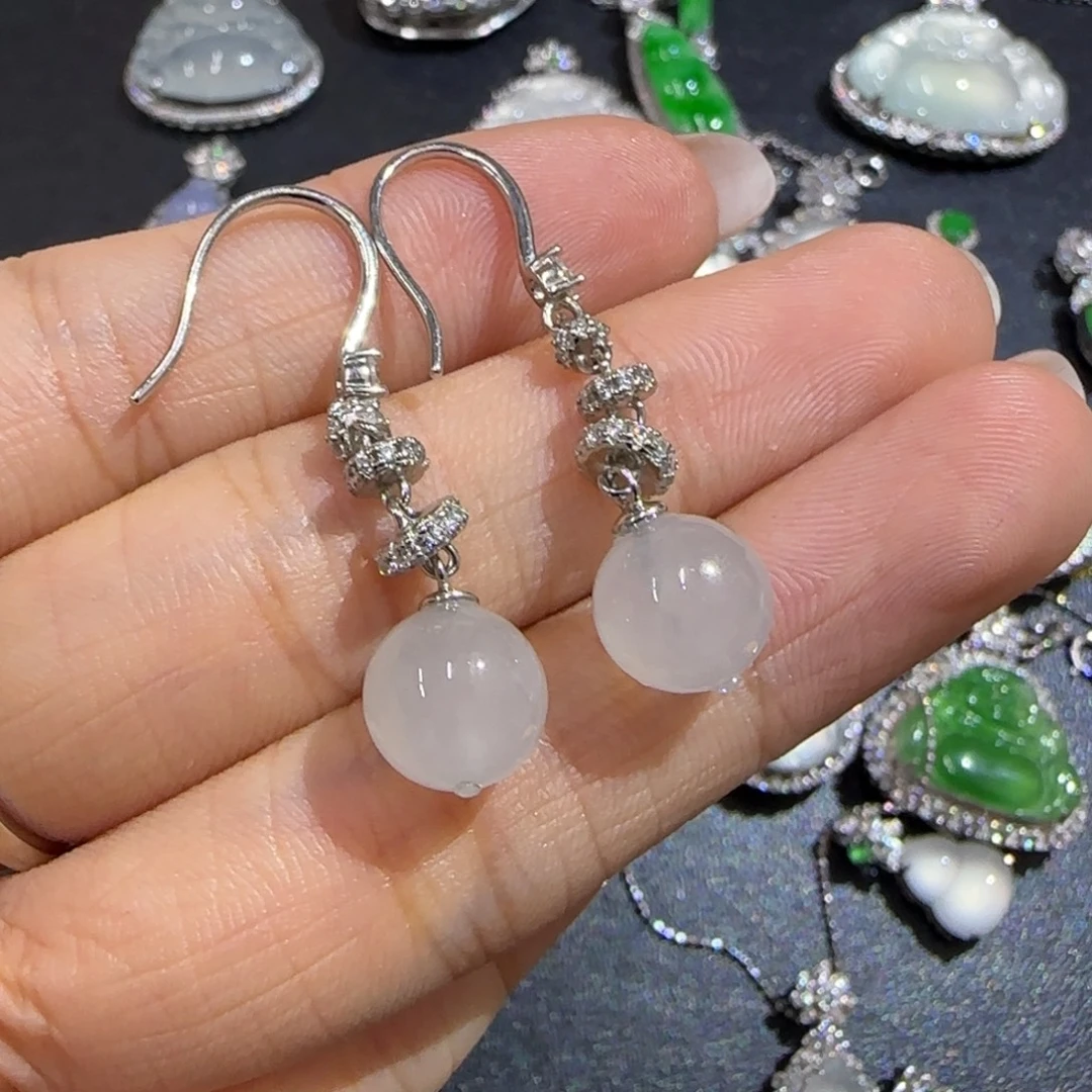颈饰18K金镶嵌翡翠精品