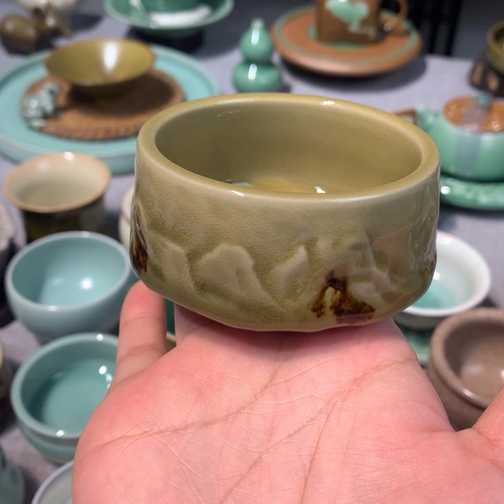 龙泉青瓷点彩空山杯
