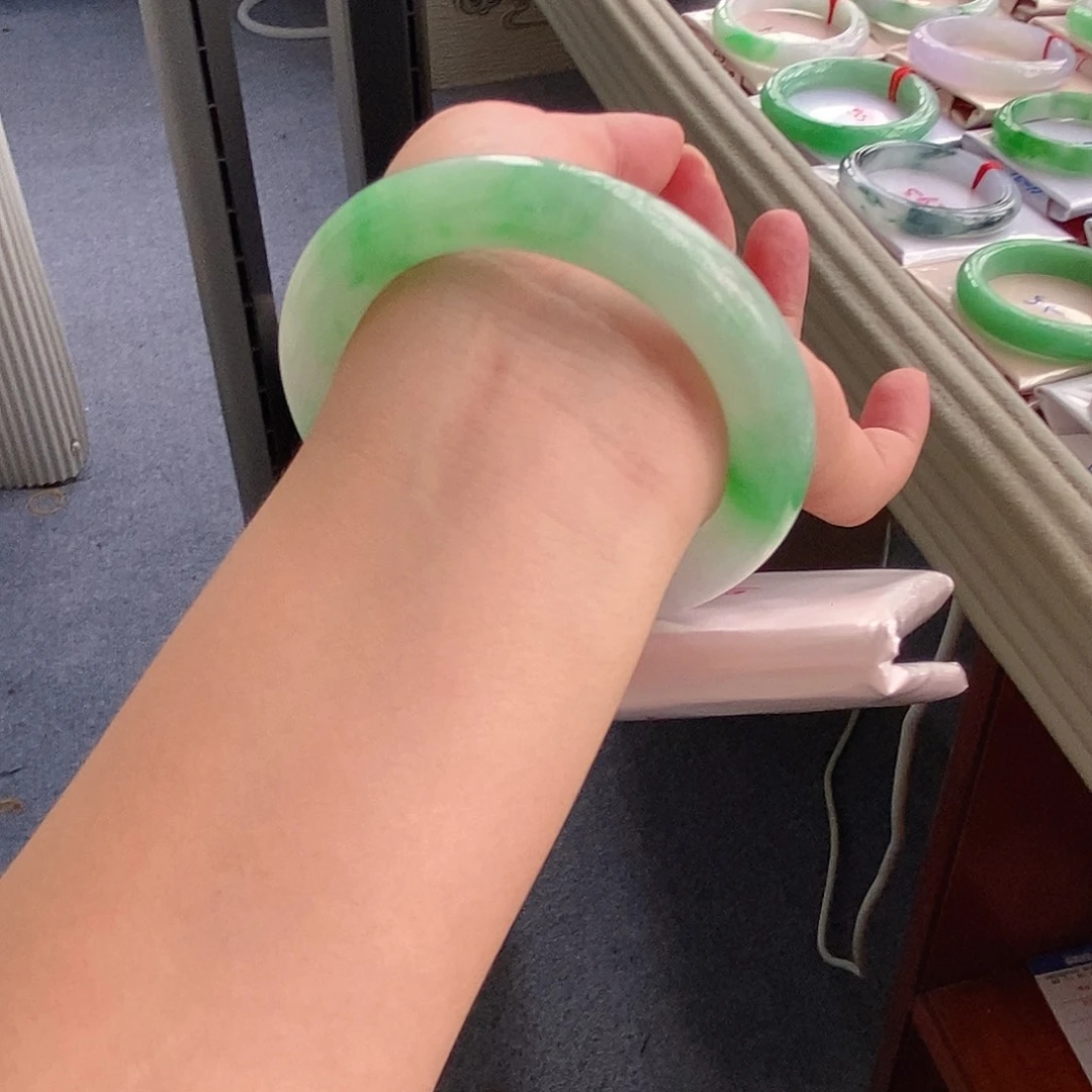 翡翠手镯未镶嵌9号