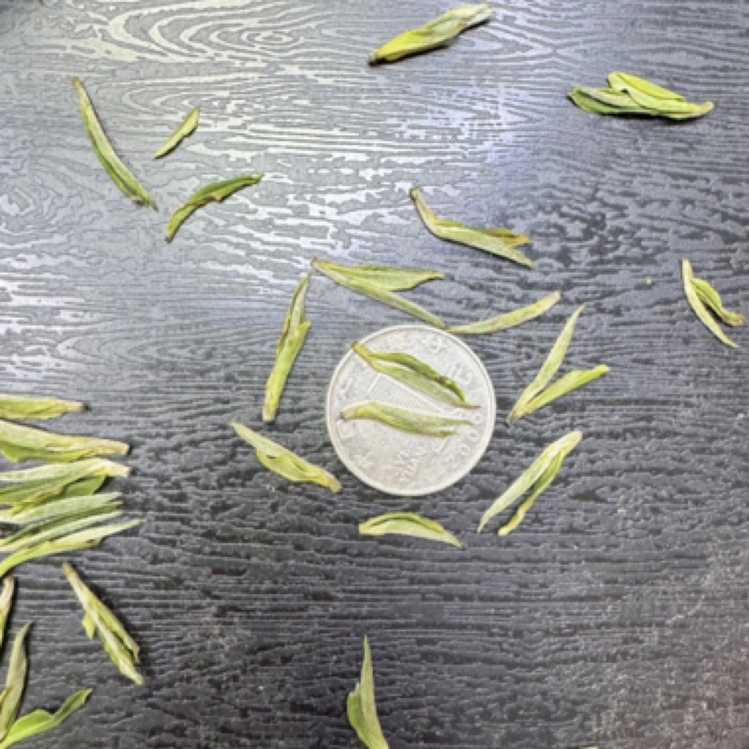 2025年开园头采高山正味兰花香白茶