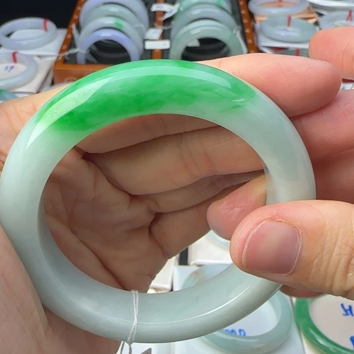 未镶嵌手镯翡翠翡翠手镯