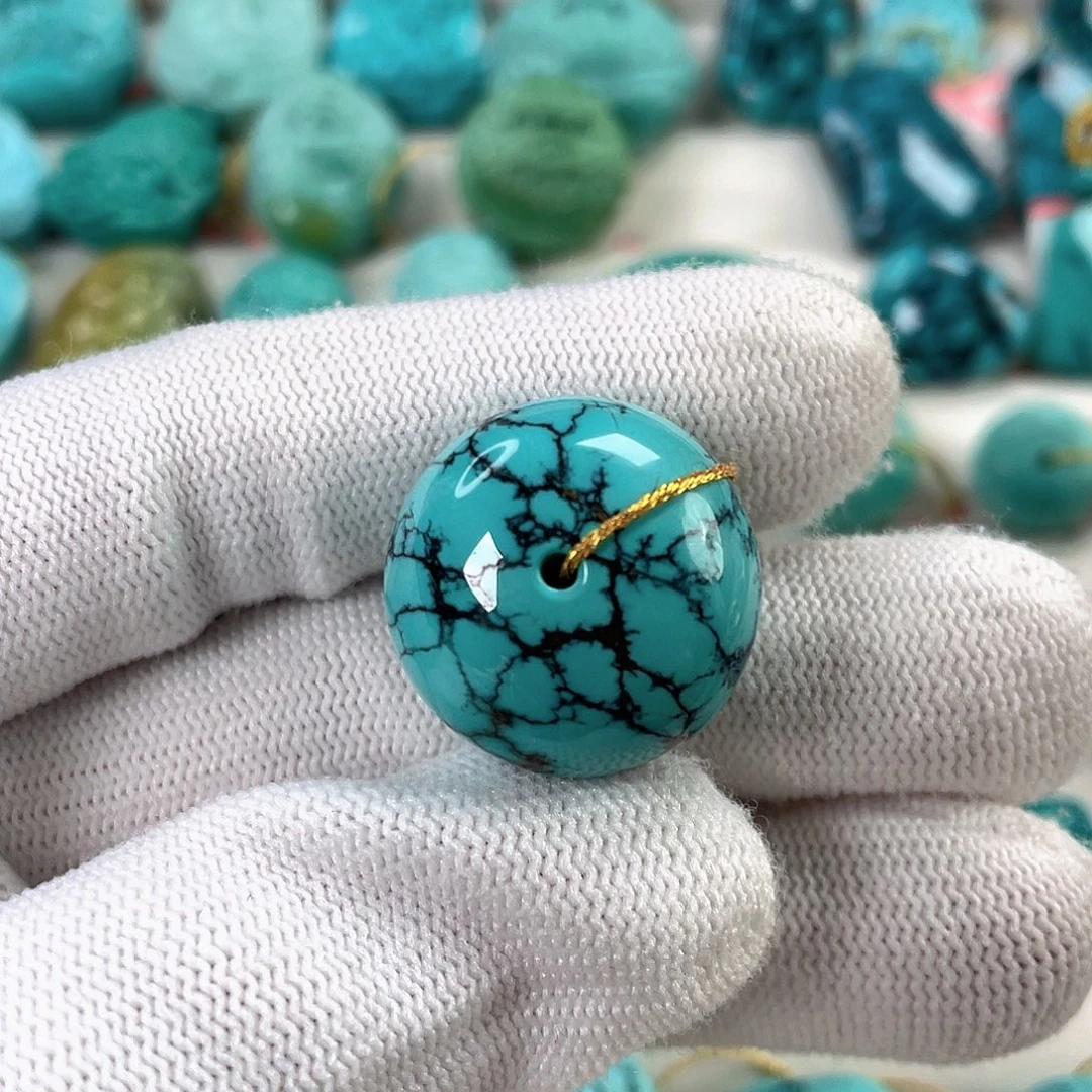 绿松石未镶嵌挂件