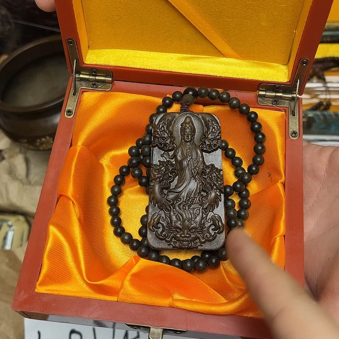 大叶紫檀（黑酸枝木类）