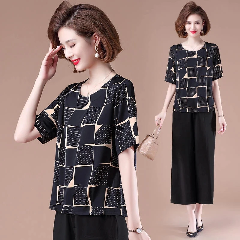中老年妈妈装夏季冰丝上衣洋气短袖T恤中年高贵衣服母亲休闲套装