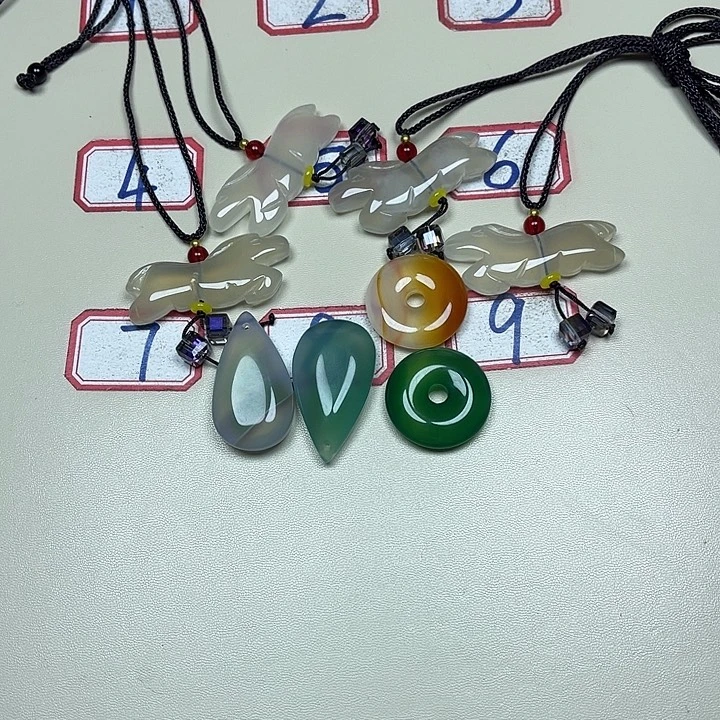 安***啦玛瑙/玉髓未镶嵌颈饰