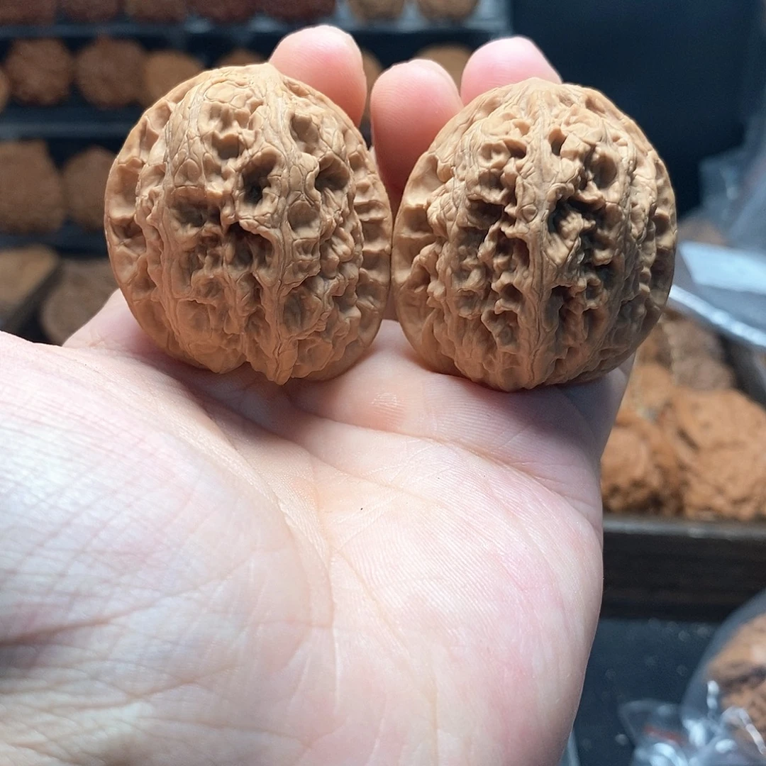 1文玩核桃华北将军膀40-416