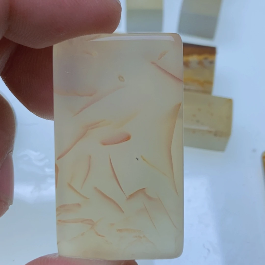 【闪购商品】未镶嵌颈饰玛瑙/玉髓H*i