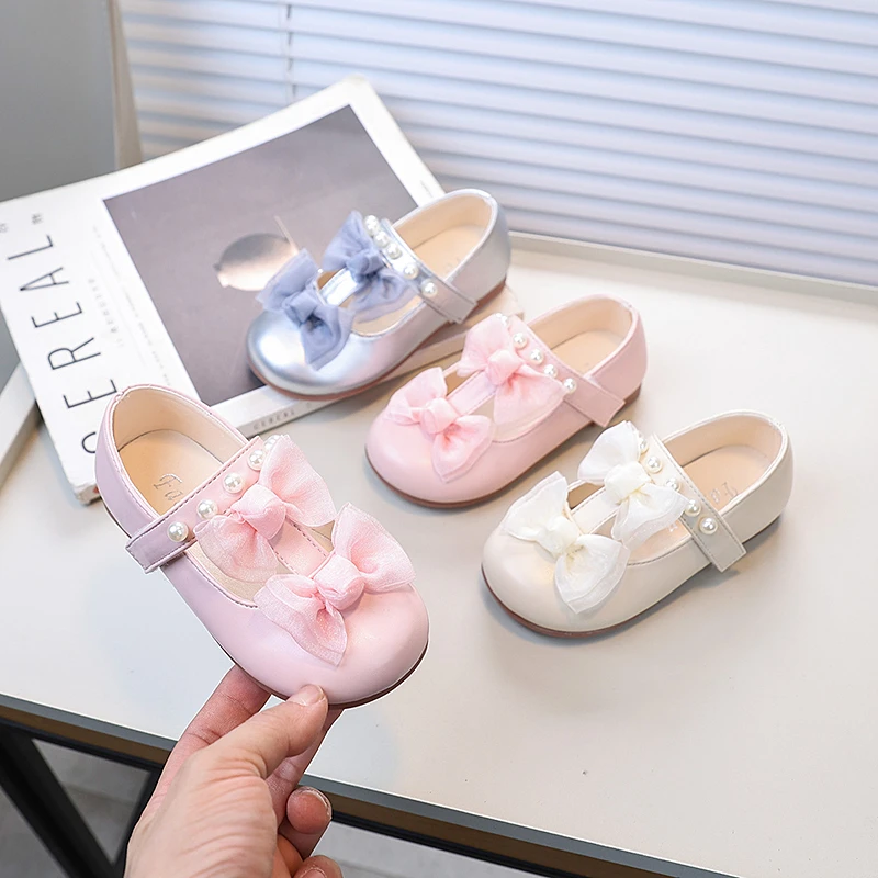 女童洋气软底单鞋2025春秋新款儿童珍珠公主小皮鞋网纱蝴蝶结童鞋
