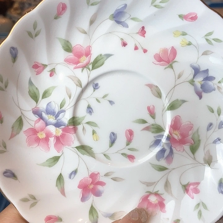 瓷片还饿哈哈哈哈哈哈