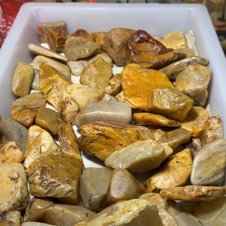 石***泉昌化鸡血石昌化石