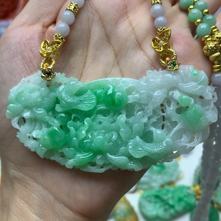 颈饰未镶嵌翡翠翡翠
