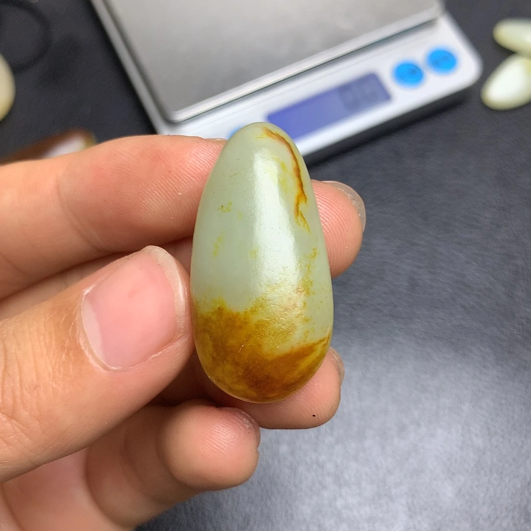 和田玉（糖玉）未镶嵌挂件