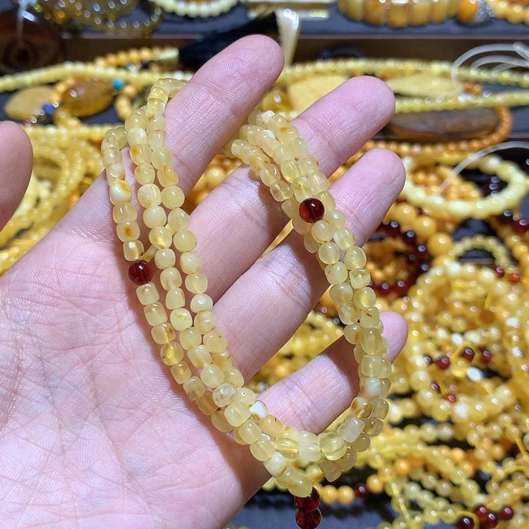 未镶嵌琥珀珠宝奇石