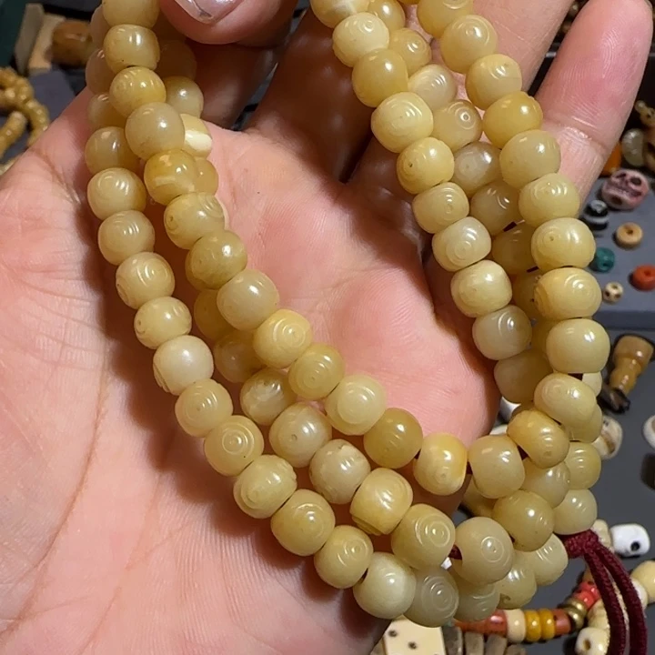 颈饰玻璃喜欢的朋友