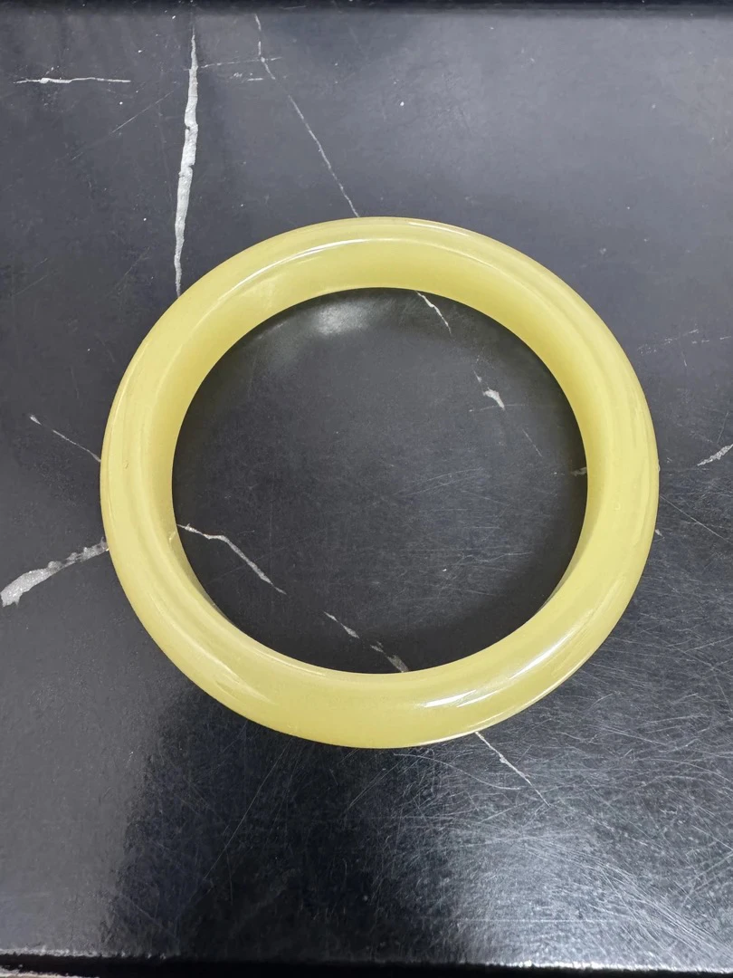 A22和田玉黄口冰糖雪梨正圈手镯