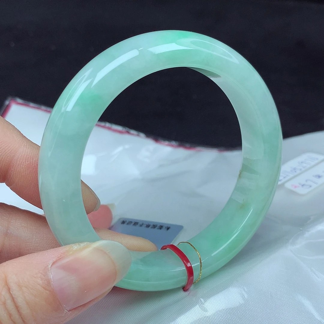 翡翠手镯未镶嵌57圈976