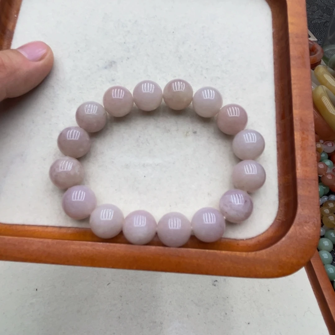 石英质玉未镶嵌圈口齐全